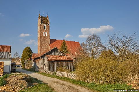 Gemeinde Massing Landkreis Rottal-Inn Oberdietfurt Kirche Rückseite (Dirschl Johann) Deutschland PAN